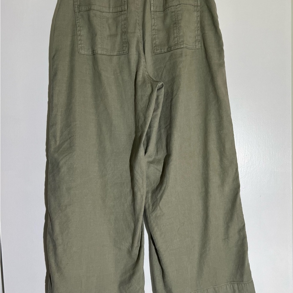 Evereve Joelle Stretch Linen Olive Wide-Leg Crop Pants - Picture 8 of 15
